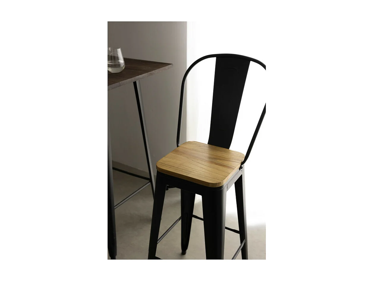 Tabouret de bar en métal noir mat style industriel avec dossier haut et assise en bois clair - Hauteur 66cm