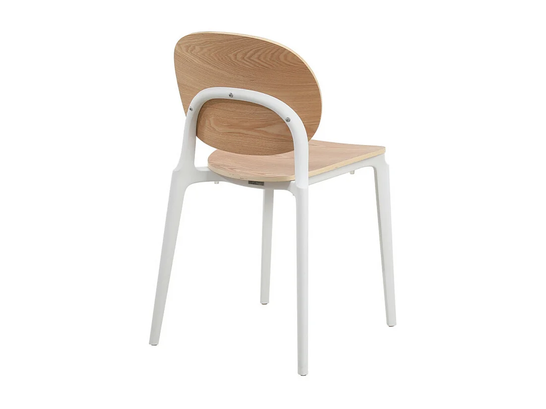 Chaise blanche, assise et dossier en Bois naturel