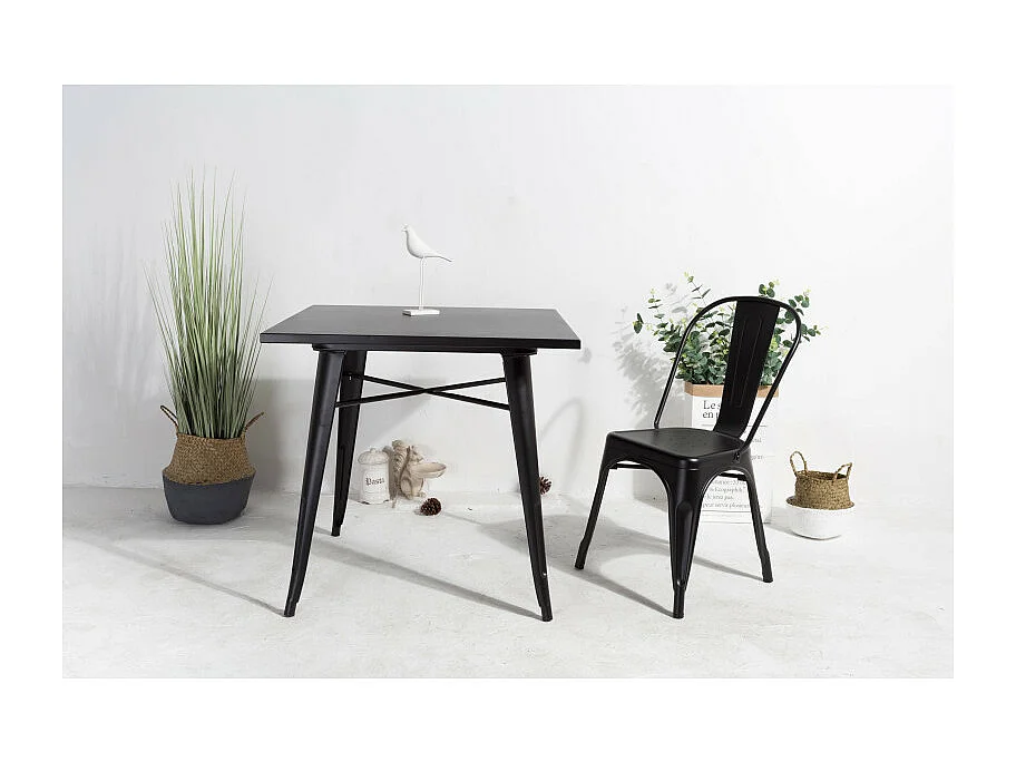 Table style industriel en métal noir mat - 80x80 cm