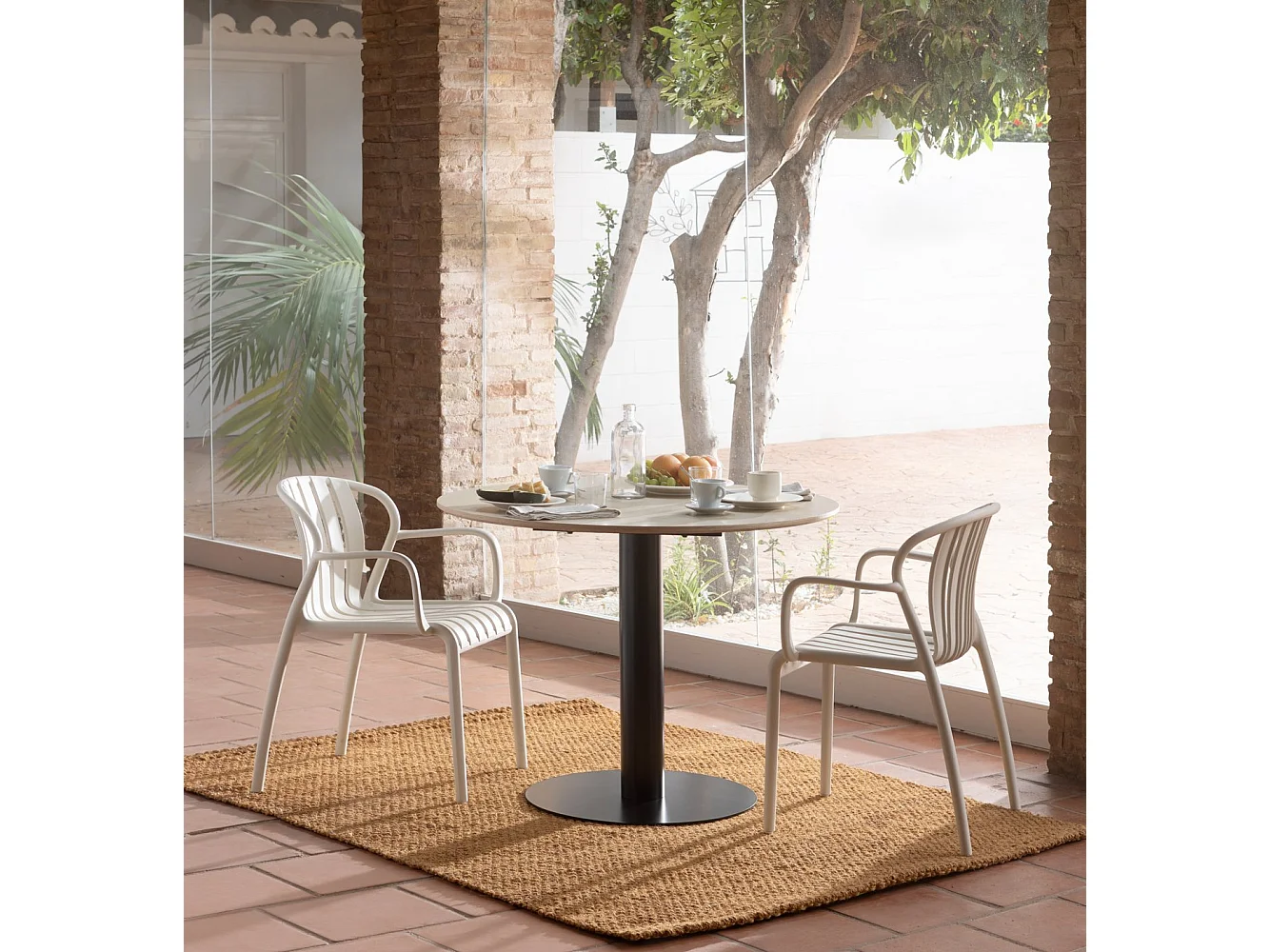 Set van 4 crèmekleurige polypropyleen fauteuils