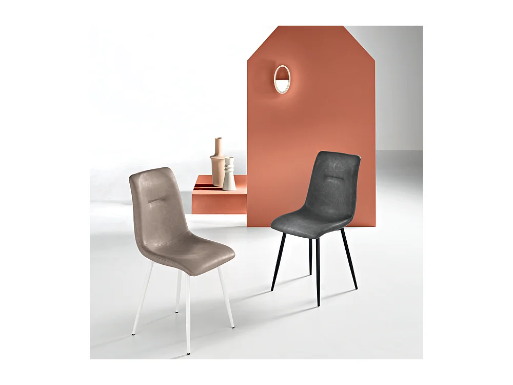 Lot de 2 chaises rembourrées "Zaren" en éco-cuir gris tourterelle avec structure blanche cm 45x59 90h