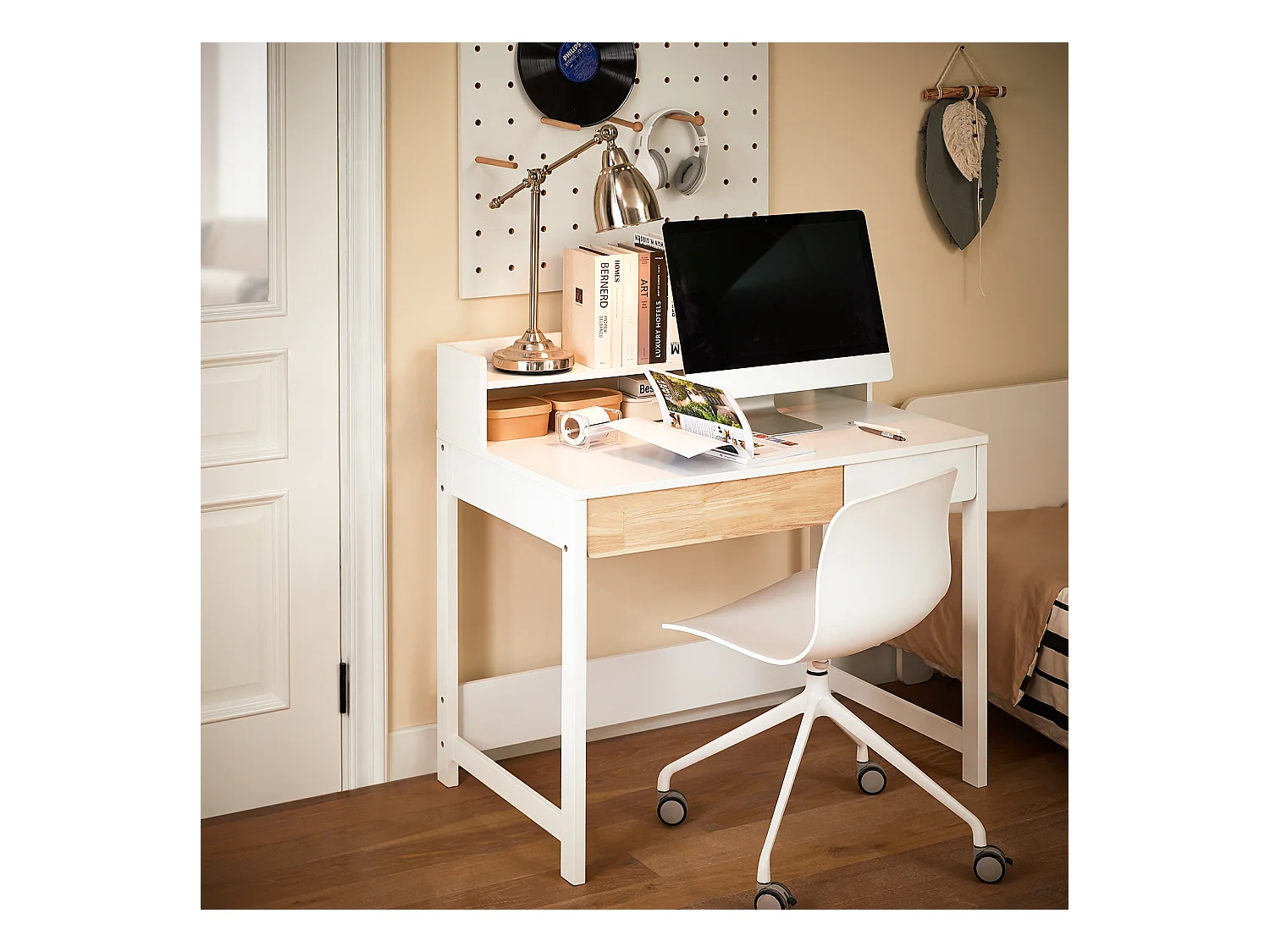 SoBuy Bureau Informatique, Bureau d'Ordinateur, Table d’Étude à Domicile avec 1 Étagère et 2 Tiroirs pour Bureau, Salon, Chambre FWT106-W