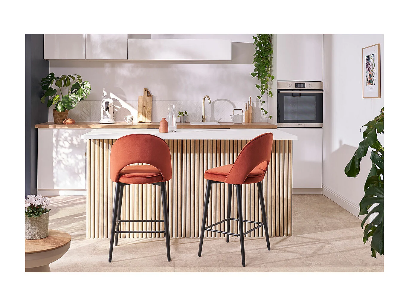Tabouret de bar design en velours noir et métal H69 cm BELLEROSE