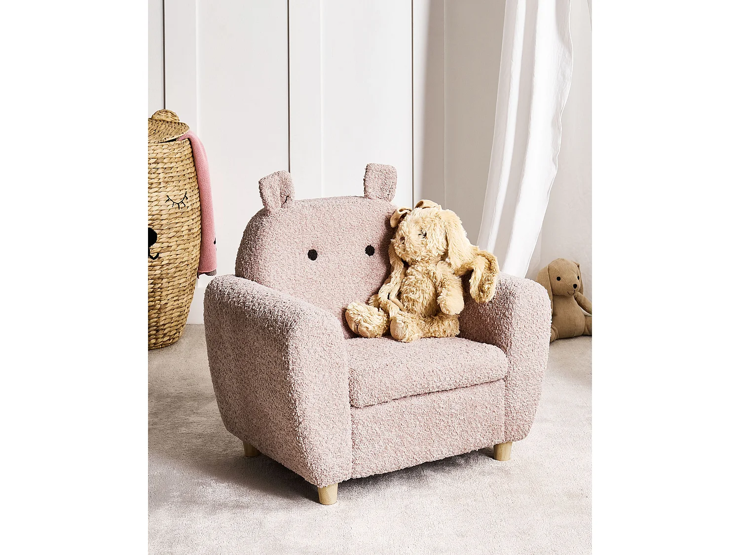 Kindersessel Bouclé Stoff rosa mit Armlehnen Holzbeinen Tierform Hippo Maribo