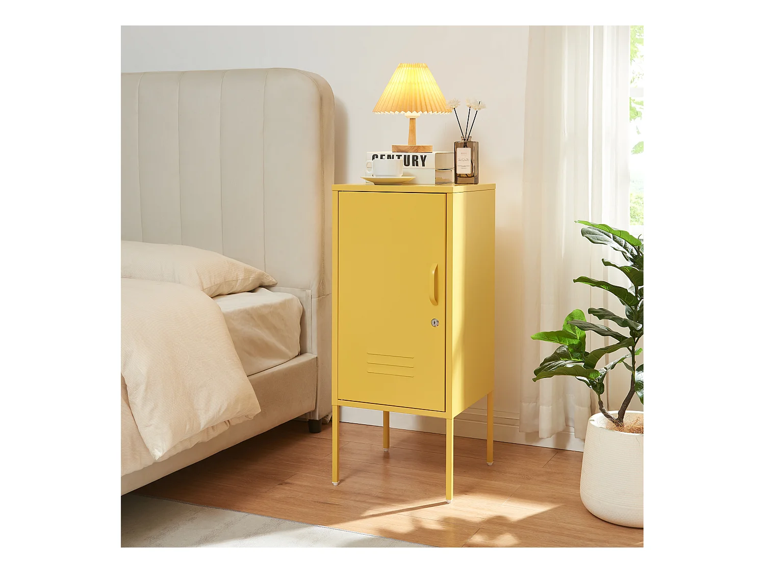 Table de chevet Hausjärvi acier 82 x 35 x 35 cm jaune [en.casa]