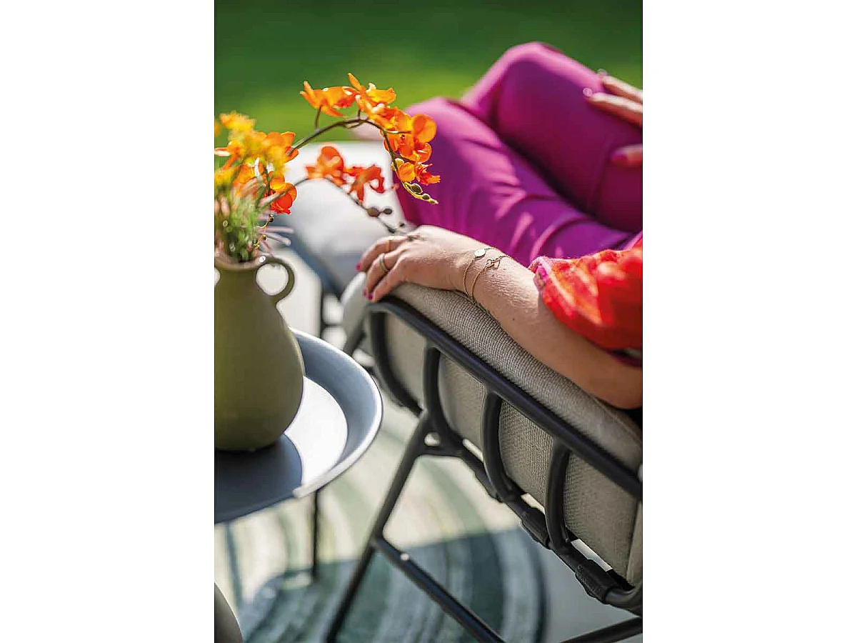 Chaise longue Garden Impressions Fresno gris foncé avec repose-pieds