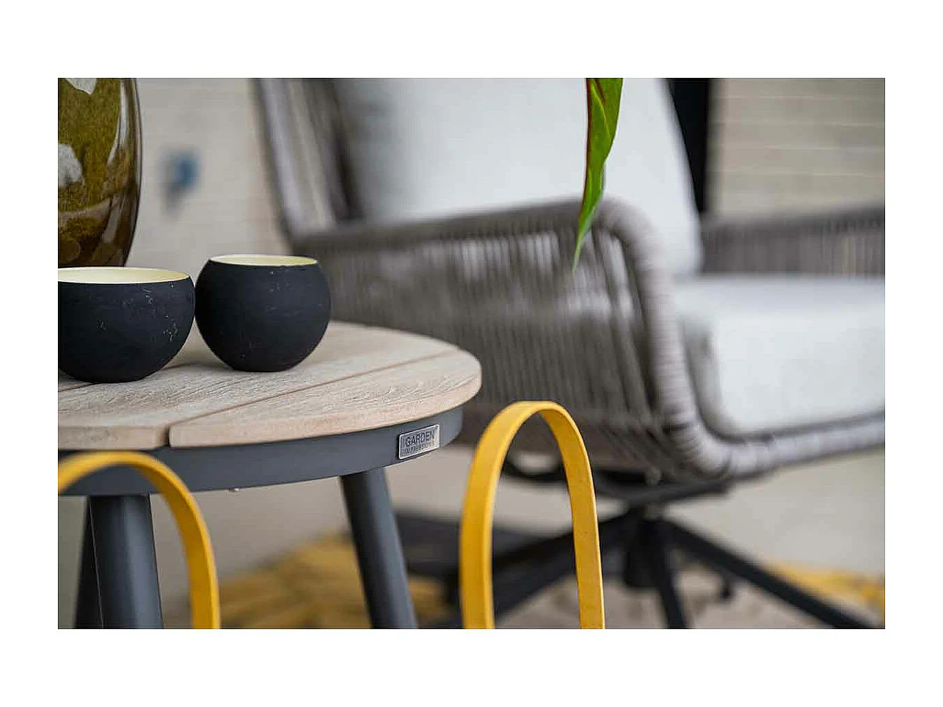 Fauteuils lounge Garden Impressions Bosh pivotants - Table d'appoint Lucas Ø50x48 cm