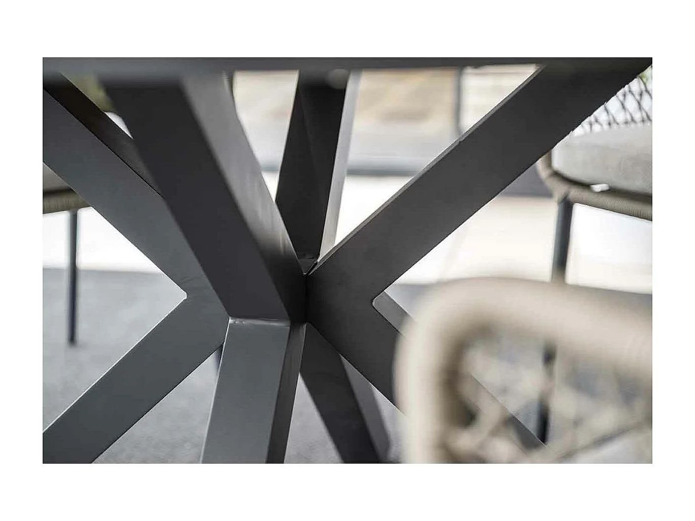 Garden Impressions Pemba tuinset 5-delig - Tulli tuintafel Ø122x75 cm - light teak vironwood