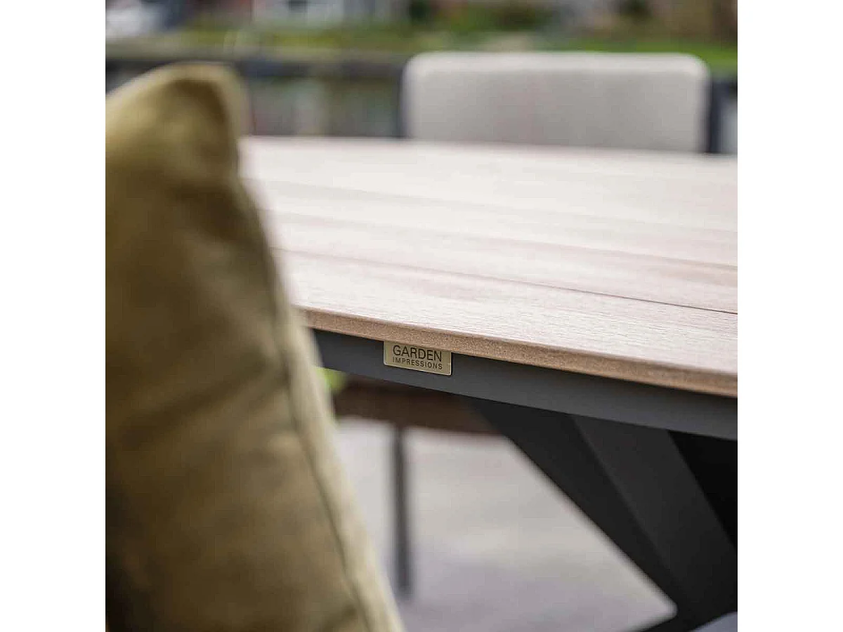 Garden Impressions Pemba tuinset 7-delig - Tulli tuintafel 220x115xH75 cm - light teak vironwood