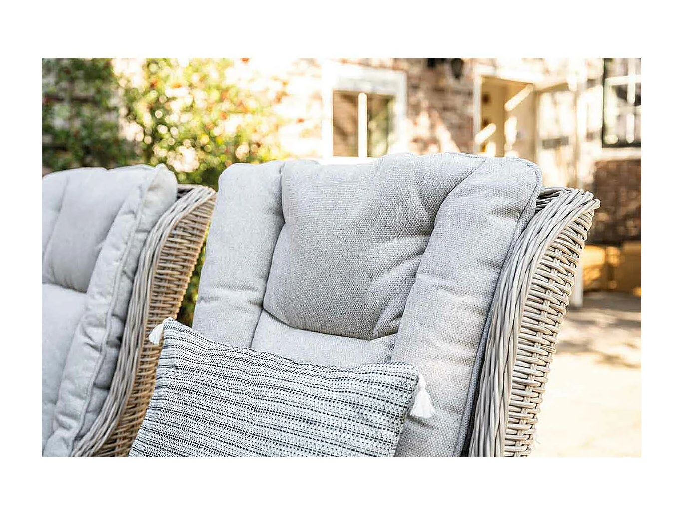 Garden Impressions Marbella verstelbare tuinset 6-delig vintage willow - Tulli tuintafel Ø148 cm light teak vironwood