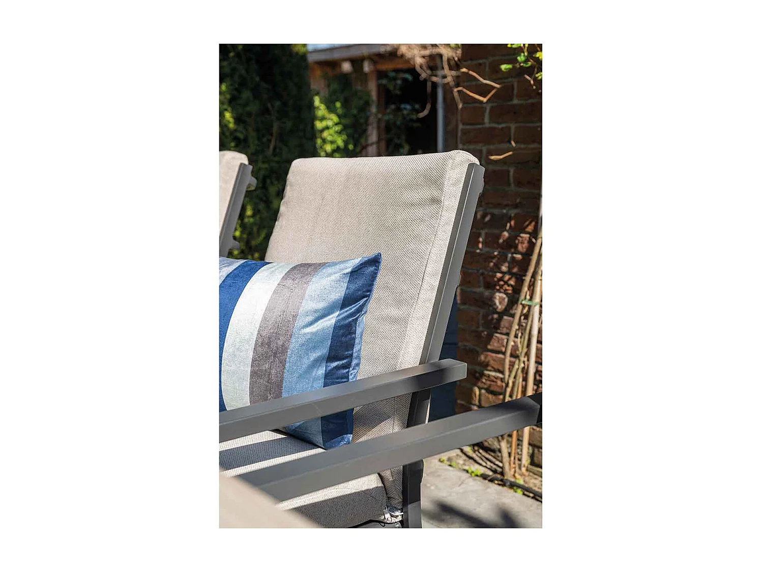 Garden Impressions Senja tuinset 5-delig desert sand - Tulli tuintafel Ø122x75 cm - light teak vironwood