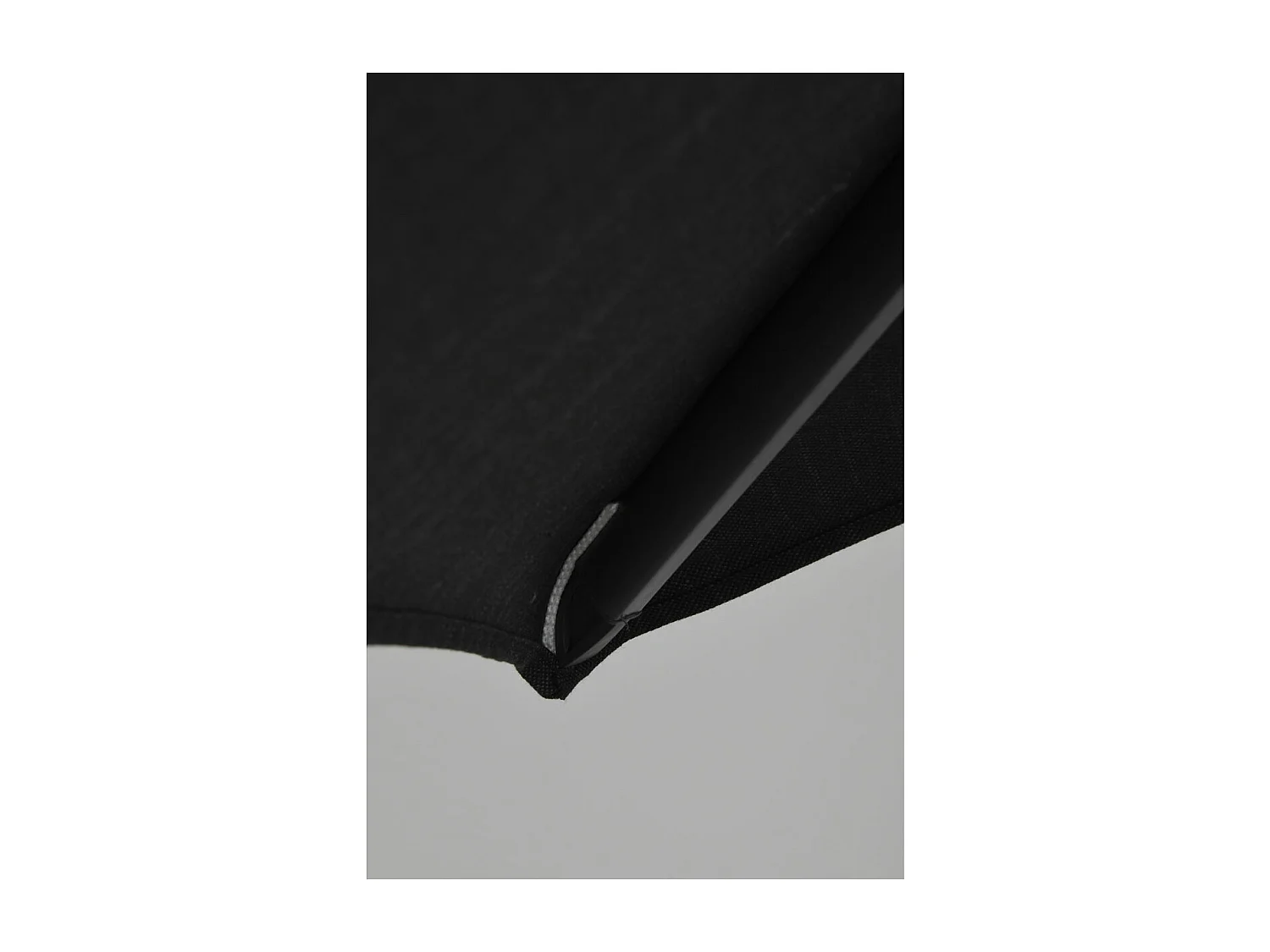 Garden Impressions Zweefparasol Hawaii Deluxe 300x300 - donker grijs - zwart