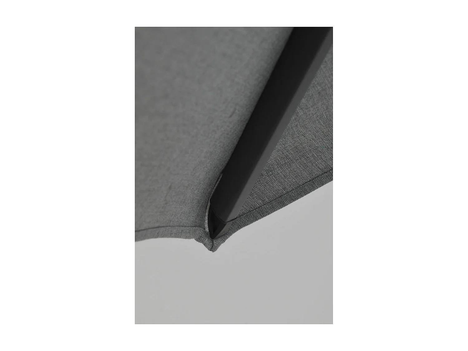 Garden Impressions Zweefparasol Hawaii Deluxe 300x300 - donker grijs - licht grijs