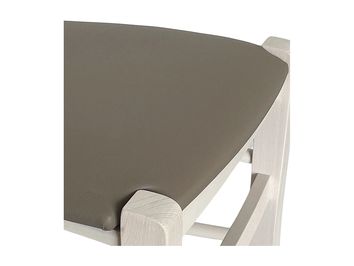 Silla veneciana rústica de madera blanca con asiento similar a carey