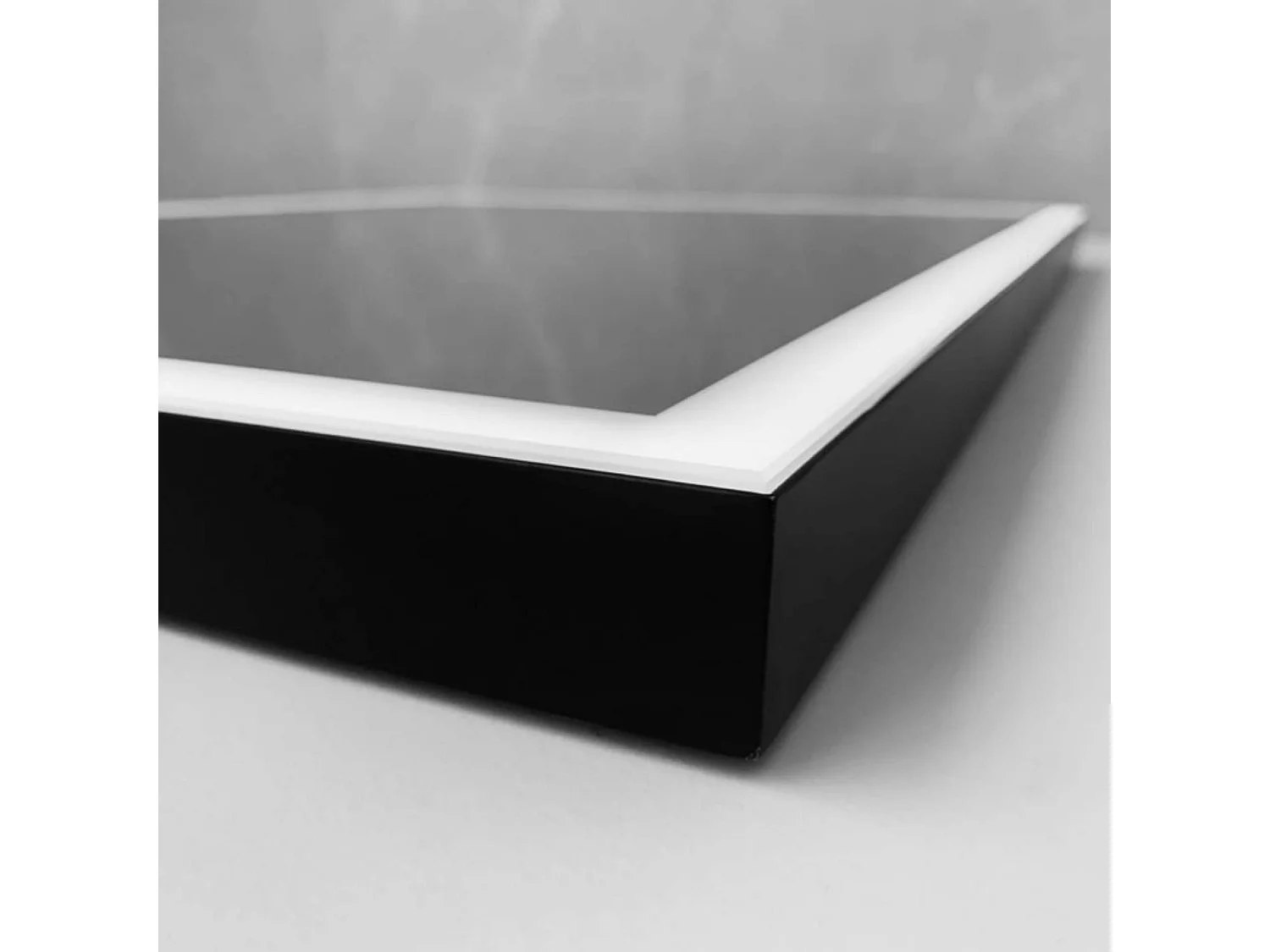 Miroir Salle de Bain SUIZA - 60x80cm - Noir Mat - Led Frontal T° Variable - Tactiles On/Off & Anti-Buée - LEDIMEX