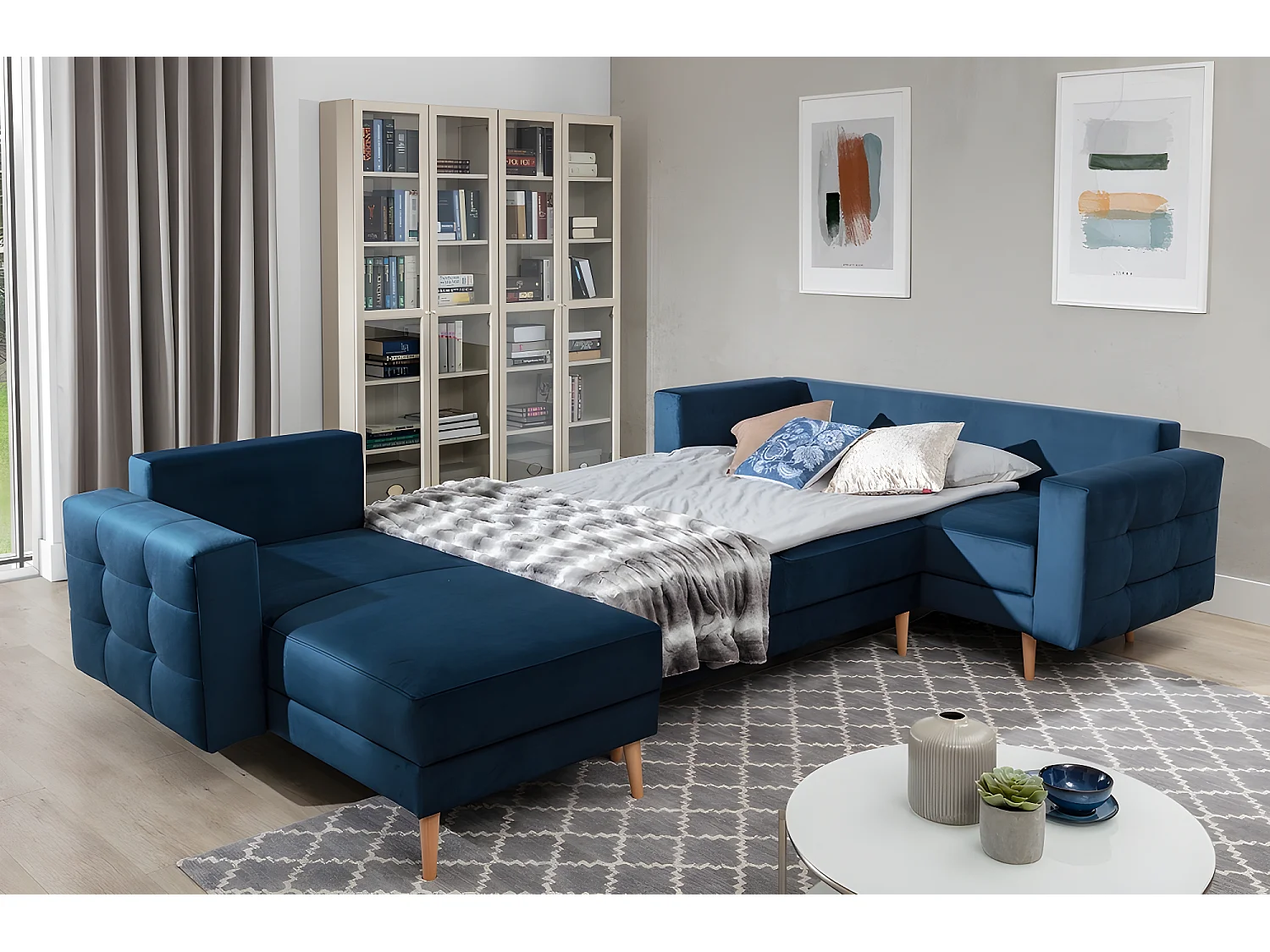 Canapé panoramique convertible - ASMA VELOURS - en tissu de qualité 5 places, bleu foncé, méridienne à gauche et angle à droite (vu de face)