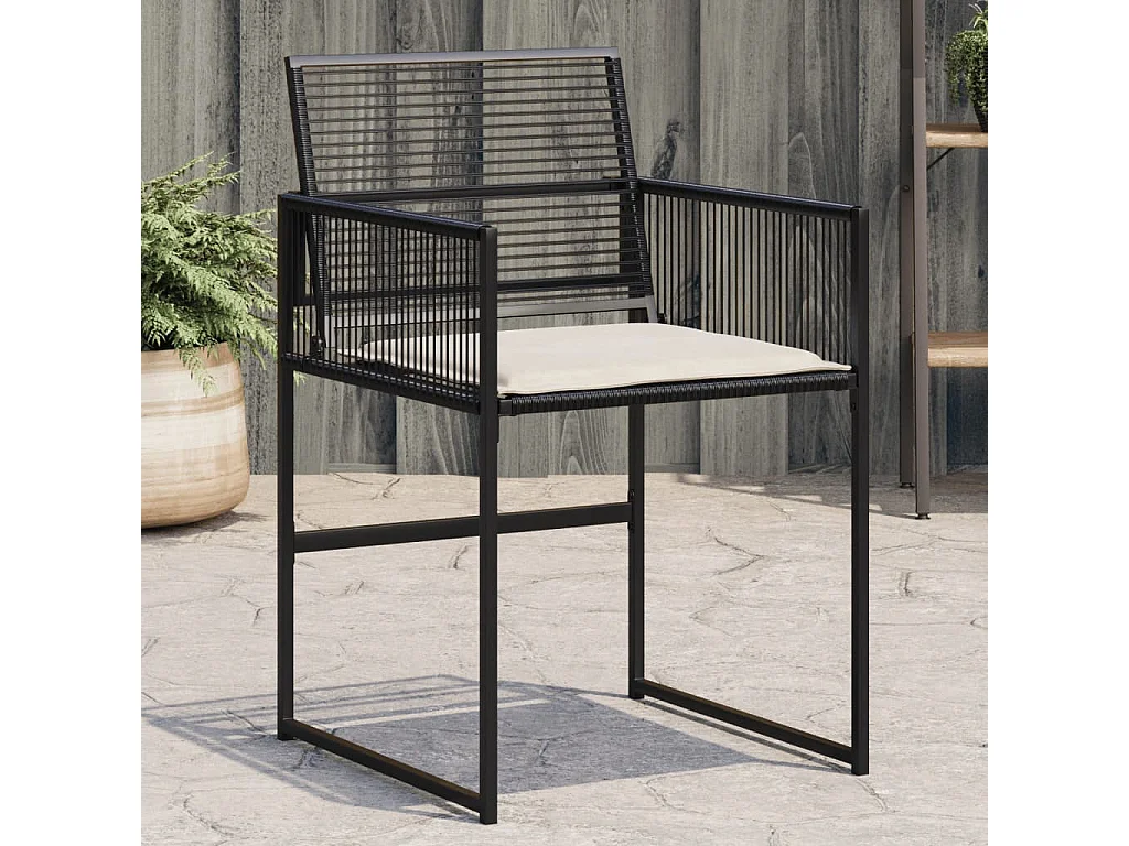 Set di 4 sedie da giardino con cuscini neri in resina intrecciata