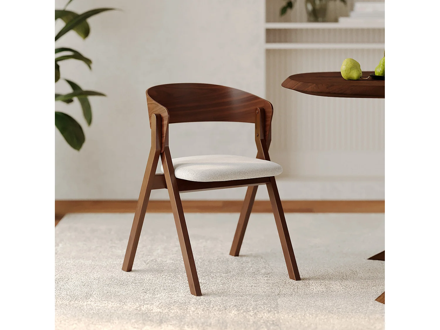 Chaise en bois d'hévéa et tissu gris clair - Héloïse