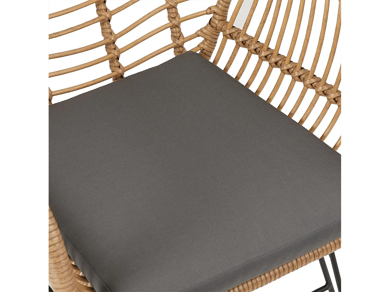 Chaise de jardin PARAMO fauteuil d'intérieur ou d'extérieur pour jardin en imitation rotin et 4 pieds en métal laqué noir