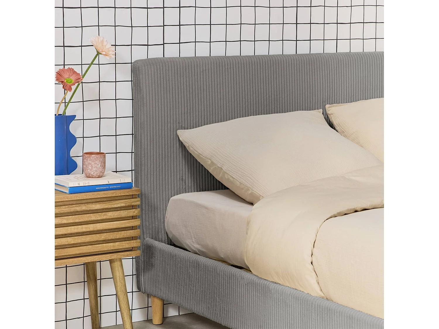 Struttura letto con rete a doghe e testiera 160cm, velluto a coste