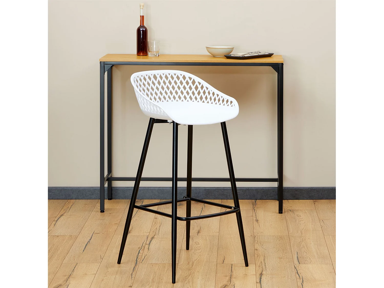 Lot de 2 tabourets de bar IREK chaise haute cuisine ou comptoir, en plastique blanc et métal noir, hauteur d'assise 75 cm