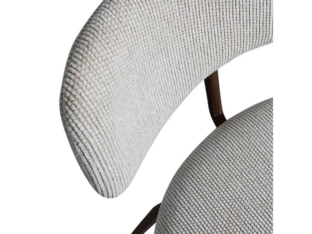 Travis - Lot de 2 chaises en tissu et pieds marron - Beige