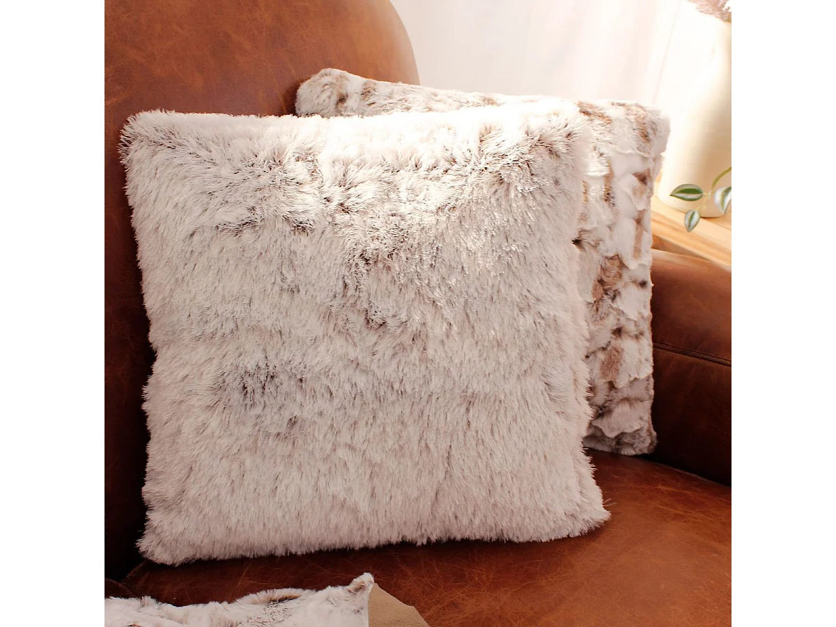 Coussin Déco Imitation Fourrure "Ours" 40x40cm Vison