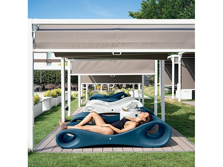 Chaise longue d'extérieur en polyéthylène de design moderne Tahiti