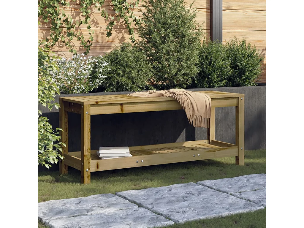 Drewniana ławka ogrodowa z impregnowanego drewna sosnowego 108x35x45 cm z półką - Rustykalna i odporna na warunki atmosferyczne