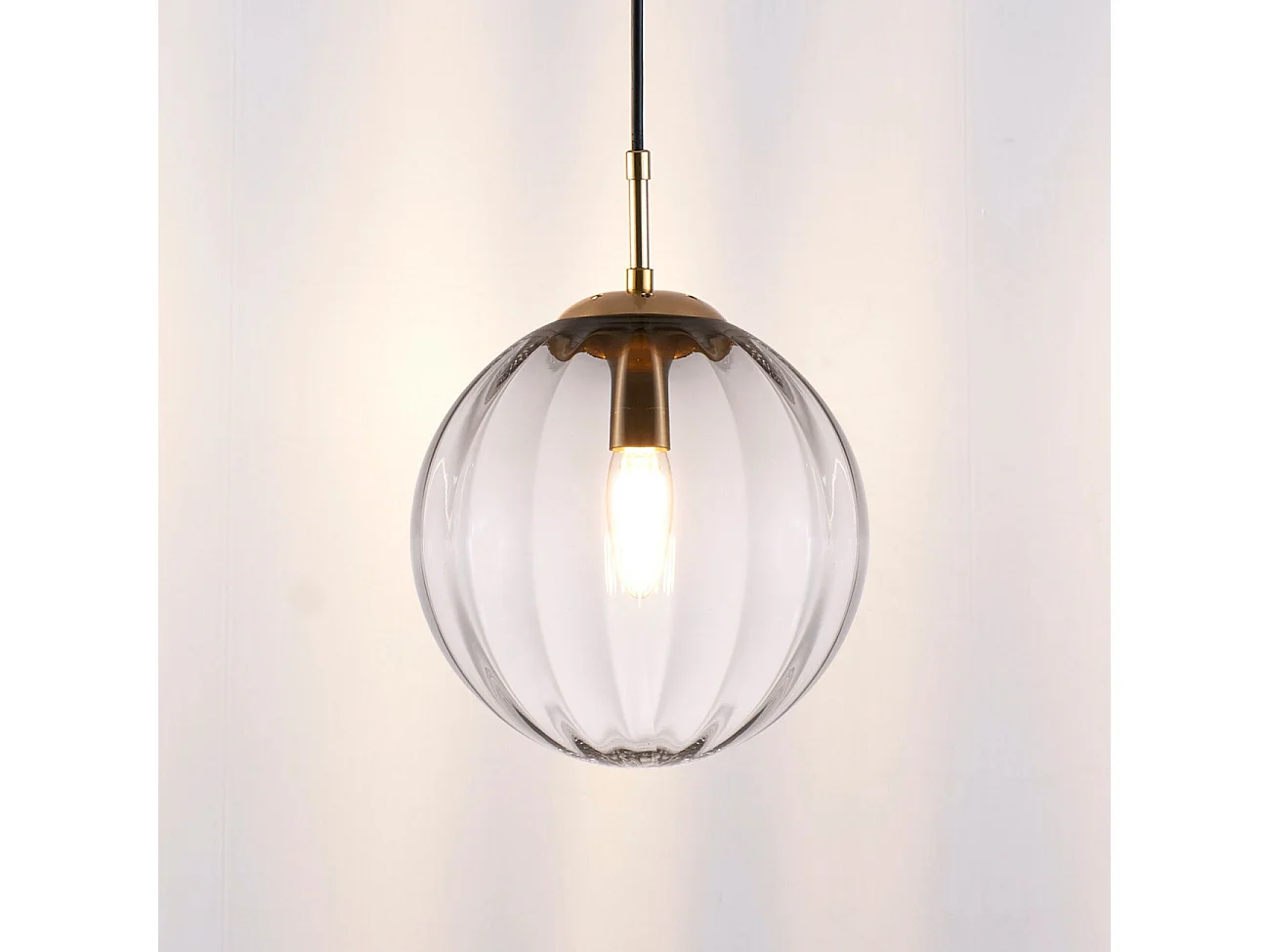 Suspension tendance boule en verre strié - Niccolo