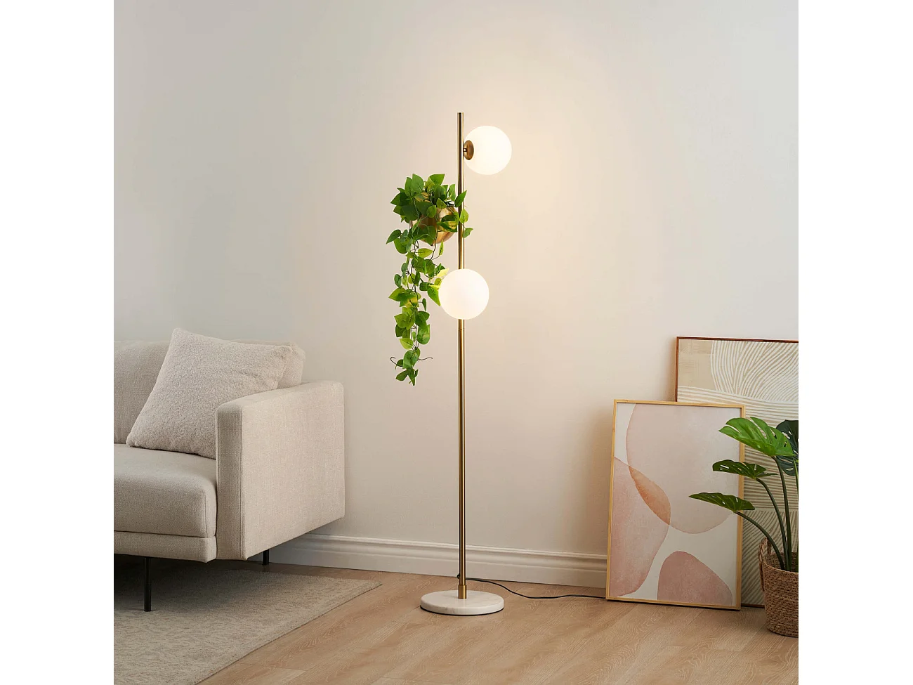 Lampadaire doré verre blanc avec support plante - Ortensia