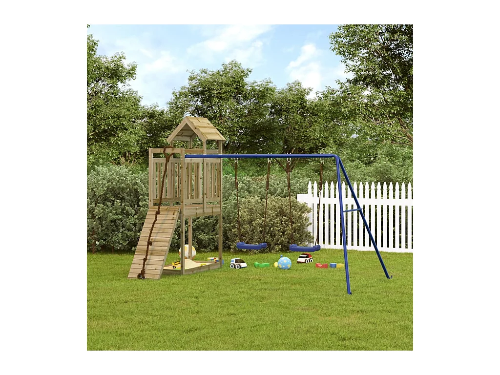 Outdoor-Spielplatz aus imprägniertem Kiefernholz