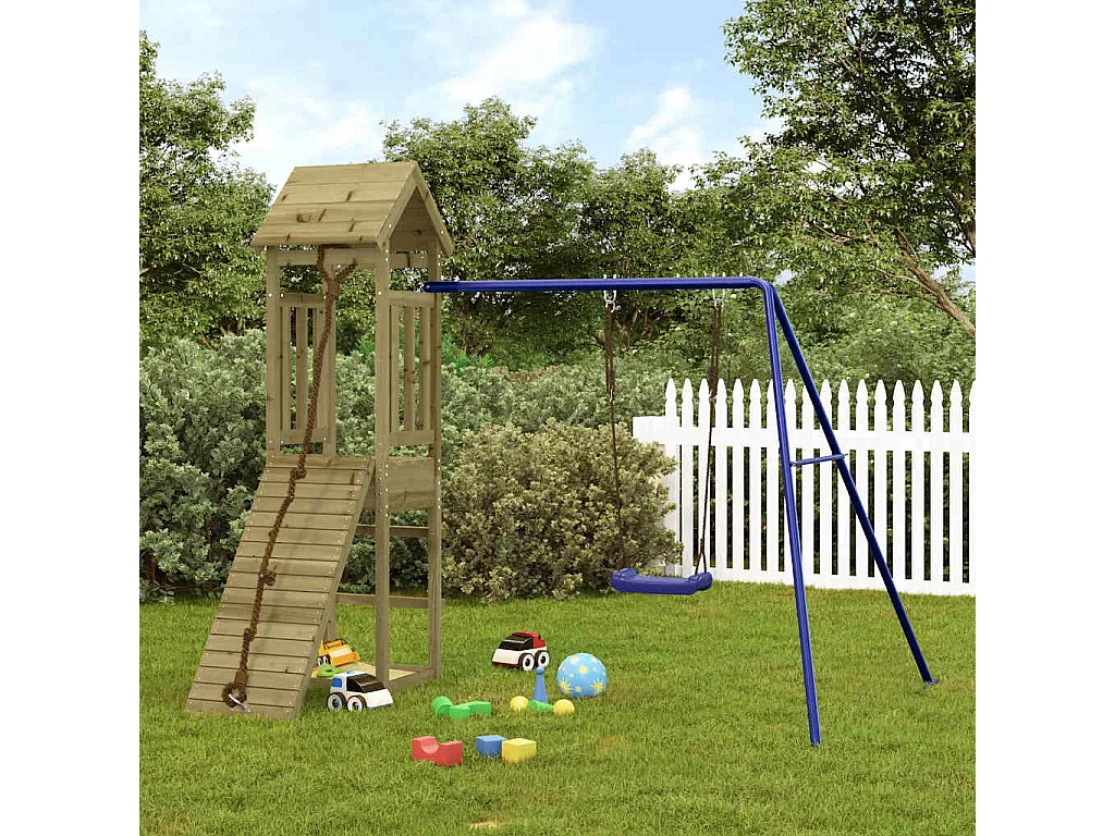 Outdoor-Spielplatz aus imprägniertem Kiefernholz