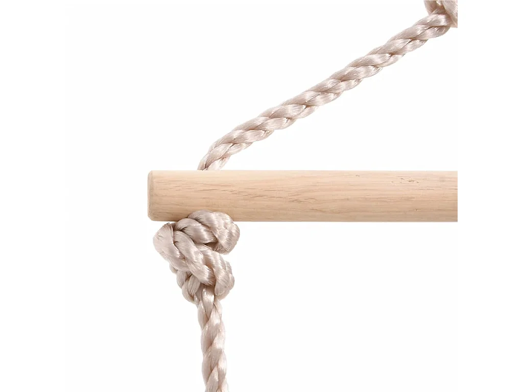 Schaukelsitz mit Strickleiter und Klettersteinen