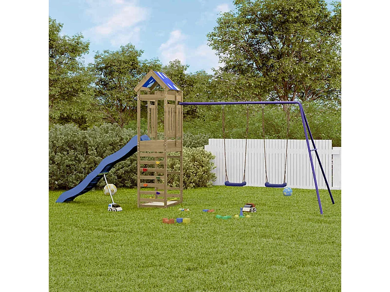 Parque infantil exterior fabricado en madera de pino impregnado