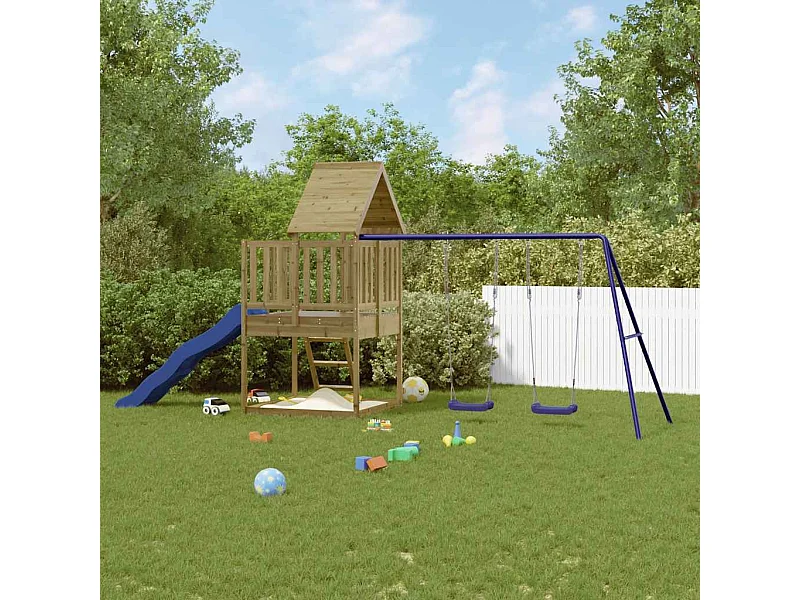 Parco giochi all'aperto in legno di pino impregnato