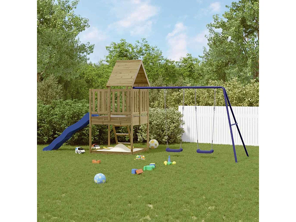 Outdoor-Spielplatz aus imprägniertem Kiefernholz