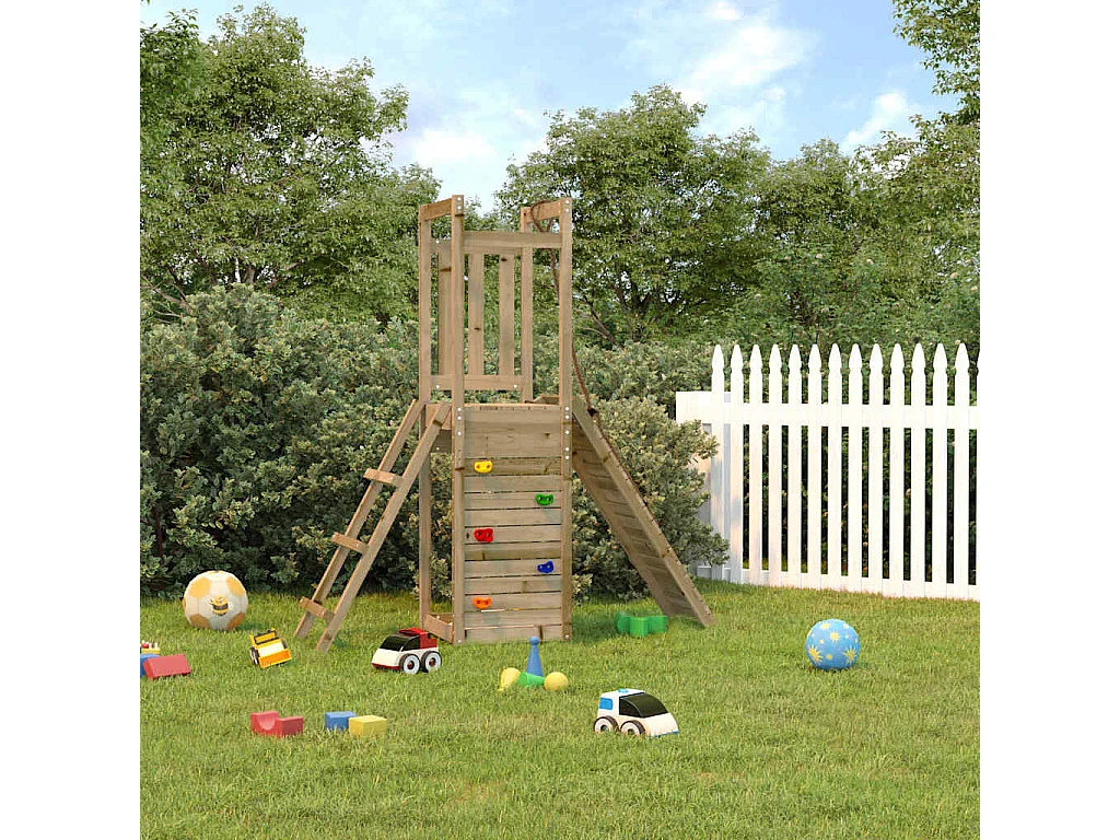 Parque infantil exterior fabricado en madera de pino impregnado