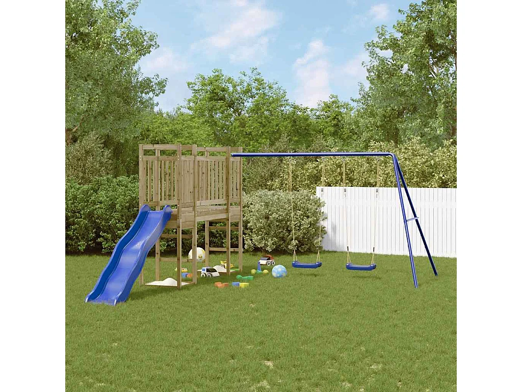 Parco giochi all'aperto in legno di pino impregnato