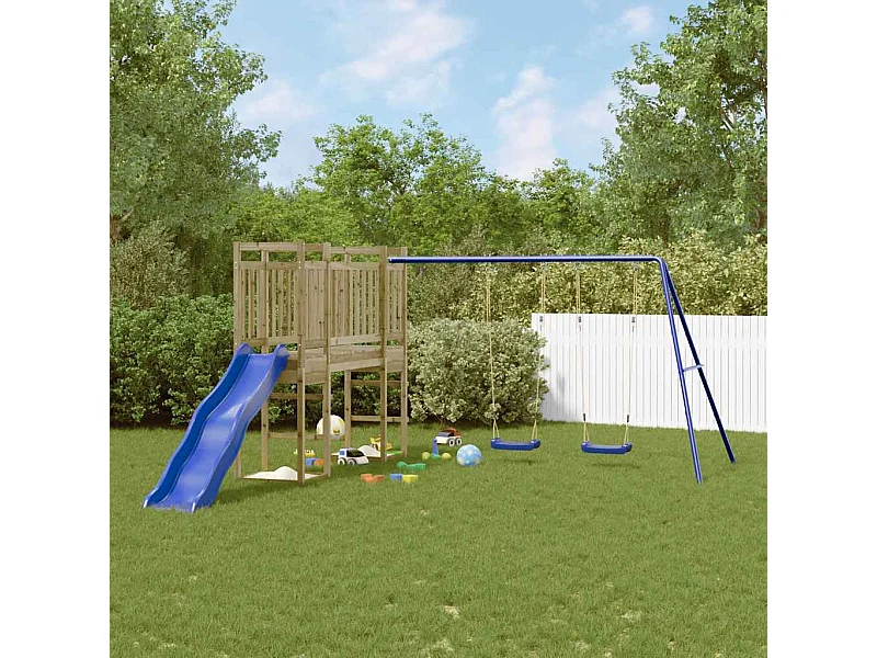 Parco giochi all'aperto in legno di pino impregnato