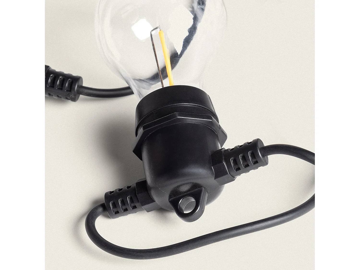 Kit Guirnalda Luces Exterior 5m Negro + 5 Bombillas Filamento LED E27 24V Negro
