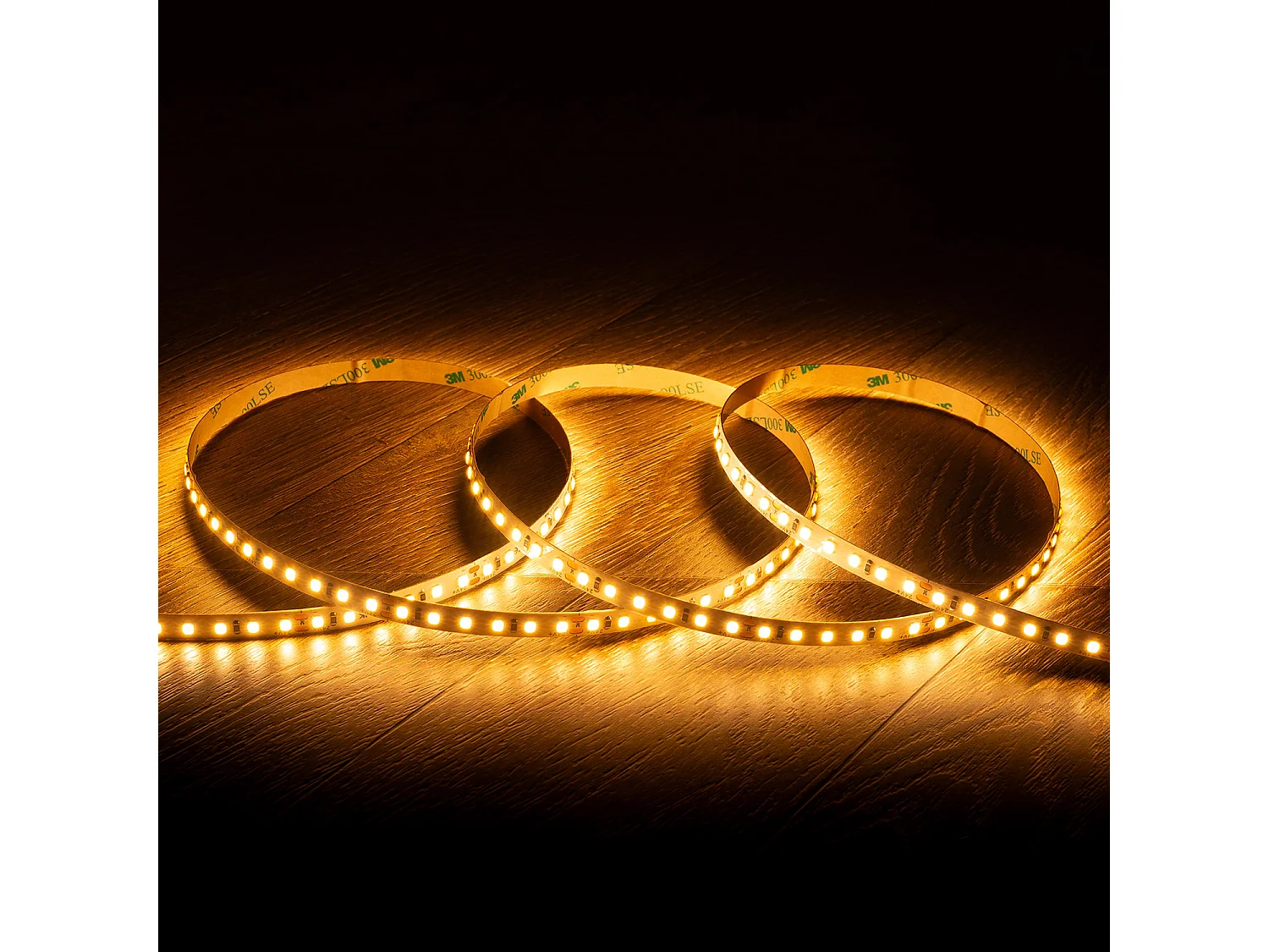 Bobina 5m Striscia LED 24V SMD 120 LED/m 16W/m 2000lm/m High Lumen Larga 8mm IP20 Taglio 5cm 2700K Bianco Caldo