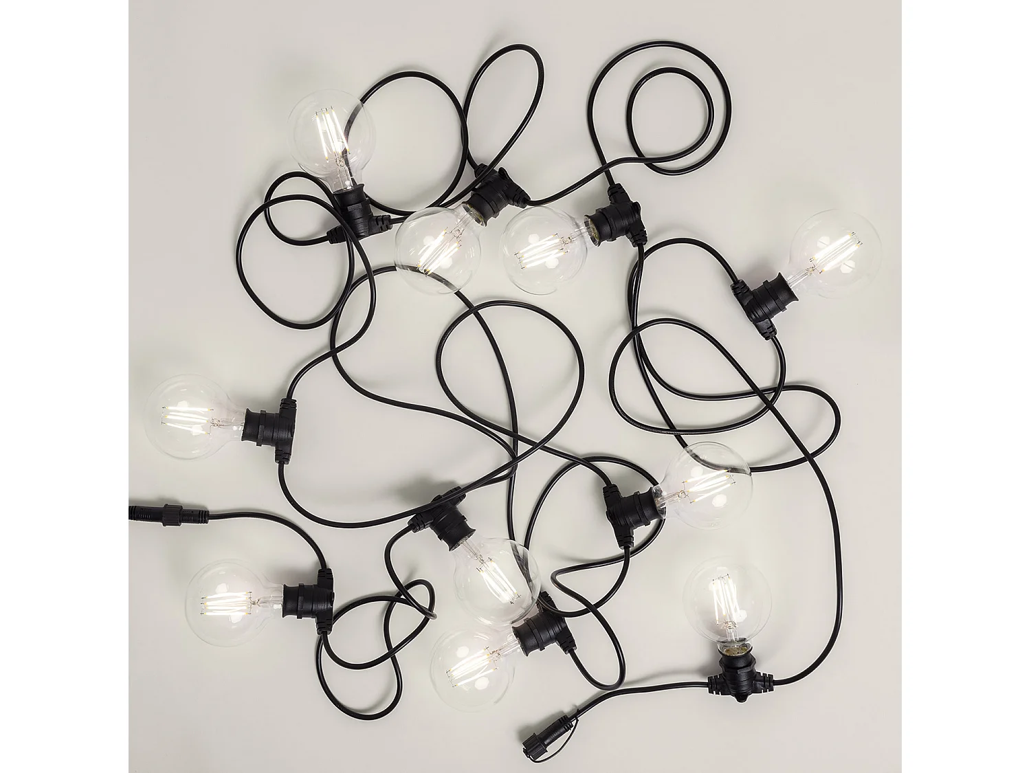 Kit Guirlande Lumineuse Extérieure IP44 10m Noir + 10 Ampoules LED Filament B22 6W G95 4000K Blanc neutre