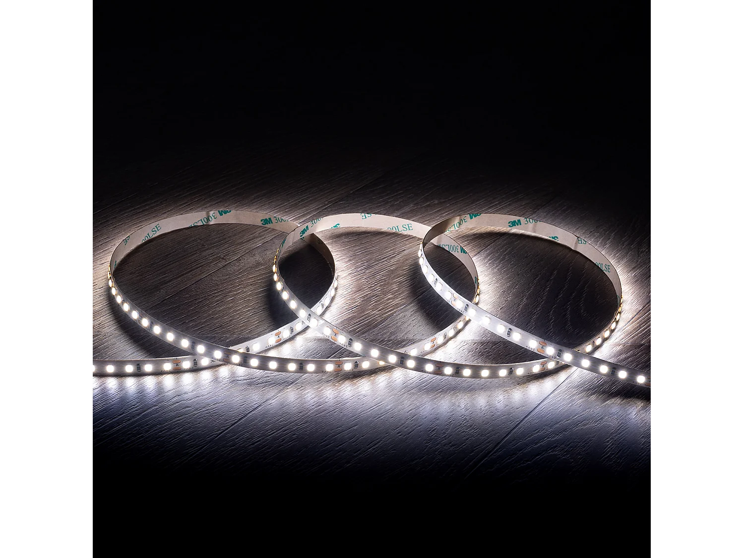 Bobina 5m Striscia LED 24V SMD 120 LED/m 16W/m 2000lm/m High Lumen Larga 8mm IP20 Taglio 5cm 6000K Bianco Freddo