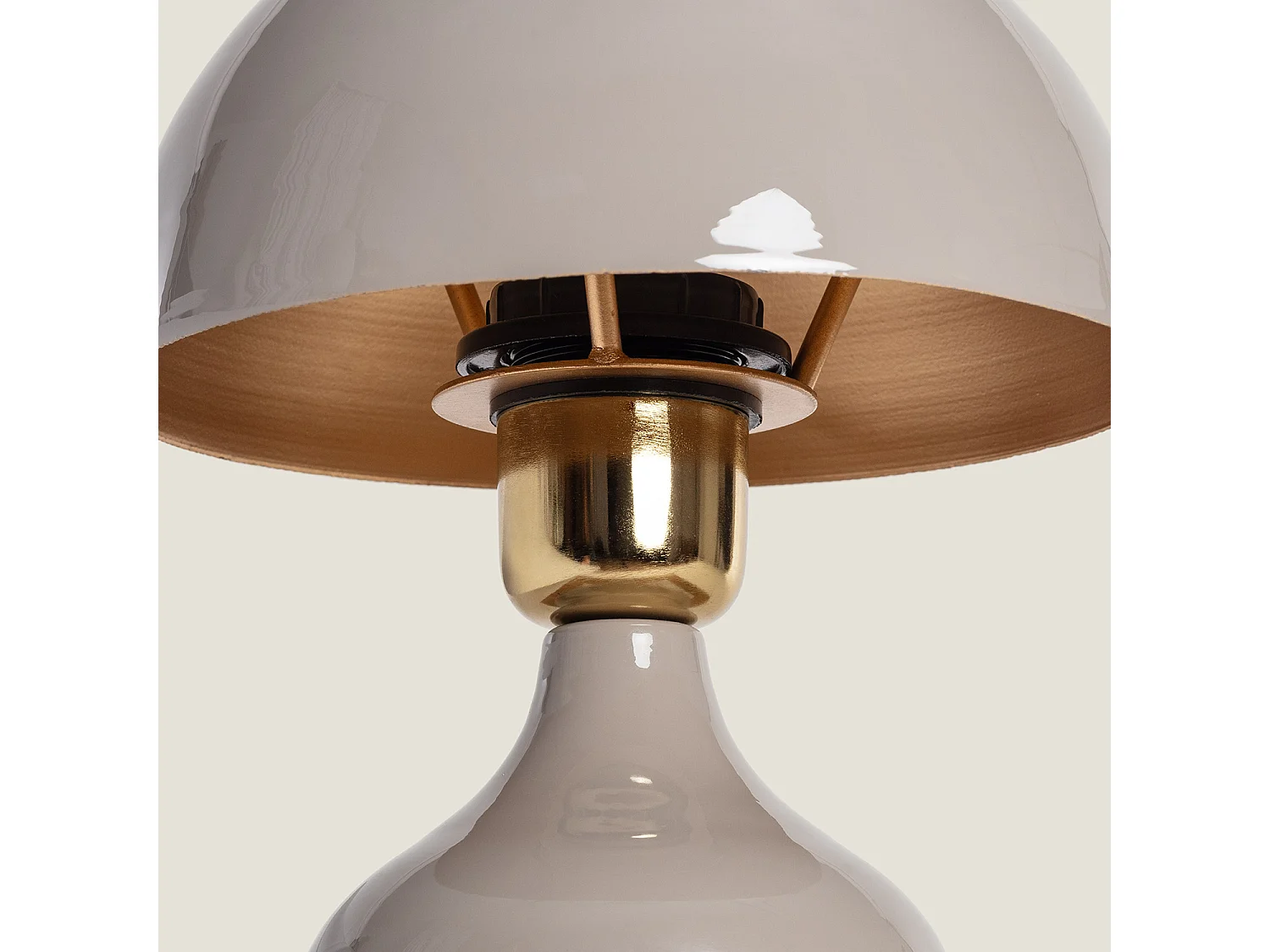 Lámpara de Mesa Metal Krish Topo