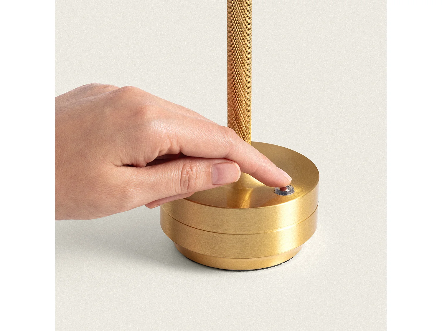 Lampada da Tavolo LED Portatile con Batteria USB Ricaricabile Astrid Oro