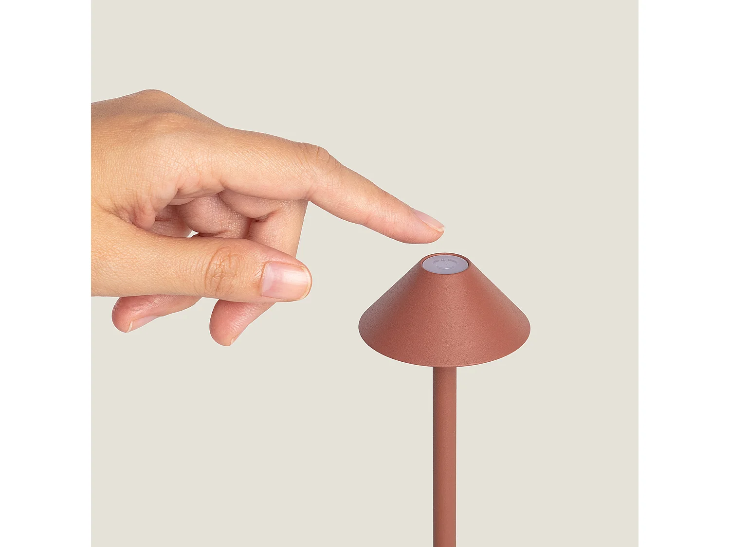 Lampe à Poser LED Portable Extérieure Métal avec Batterie Rechargeable Magatzi Terre cuite