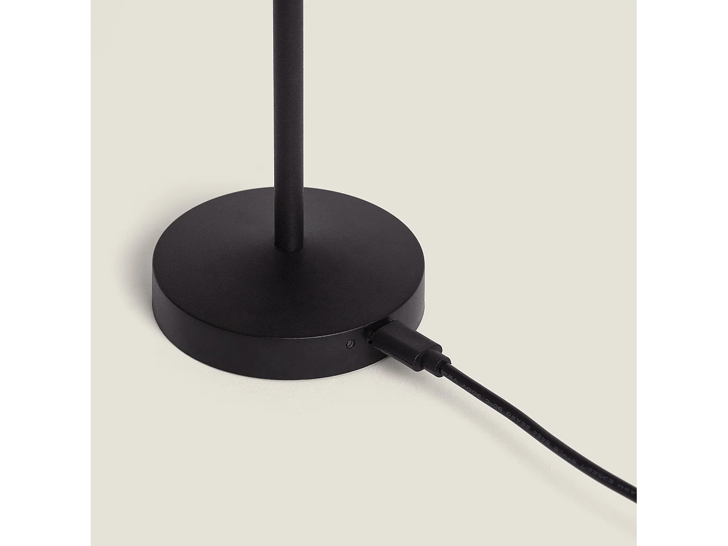 Lámpara de Mesa LED Portátil para Exterior Metal con Batería Recargable Pirinoa Negro