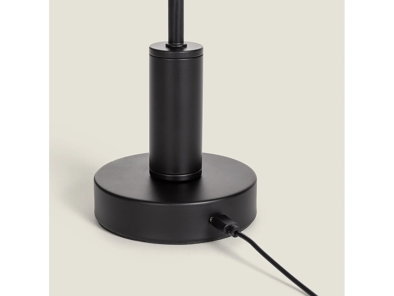 Lampe à Poser LED Portable avec Batterie USB Rechargeable Ludza Noir