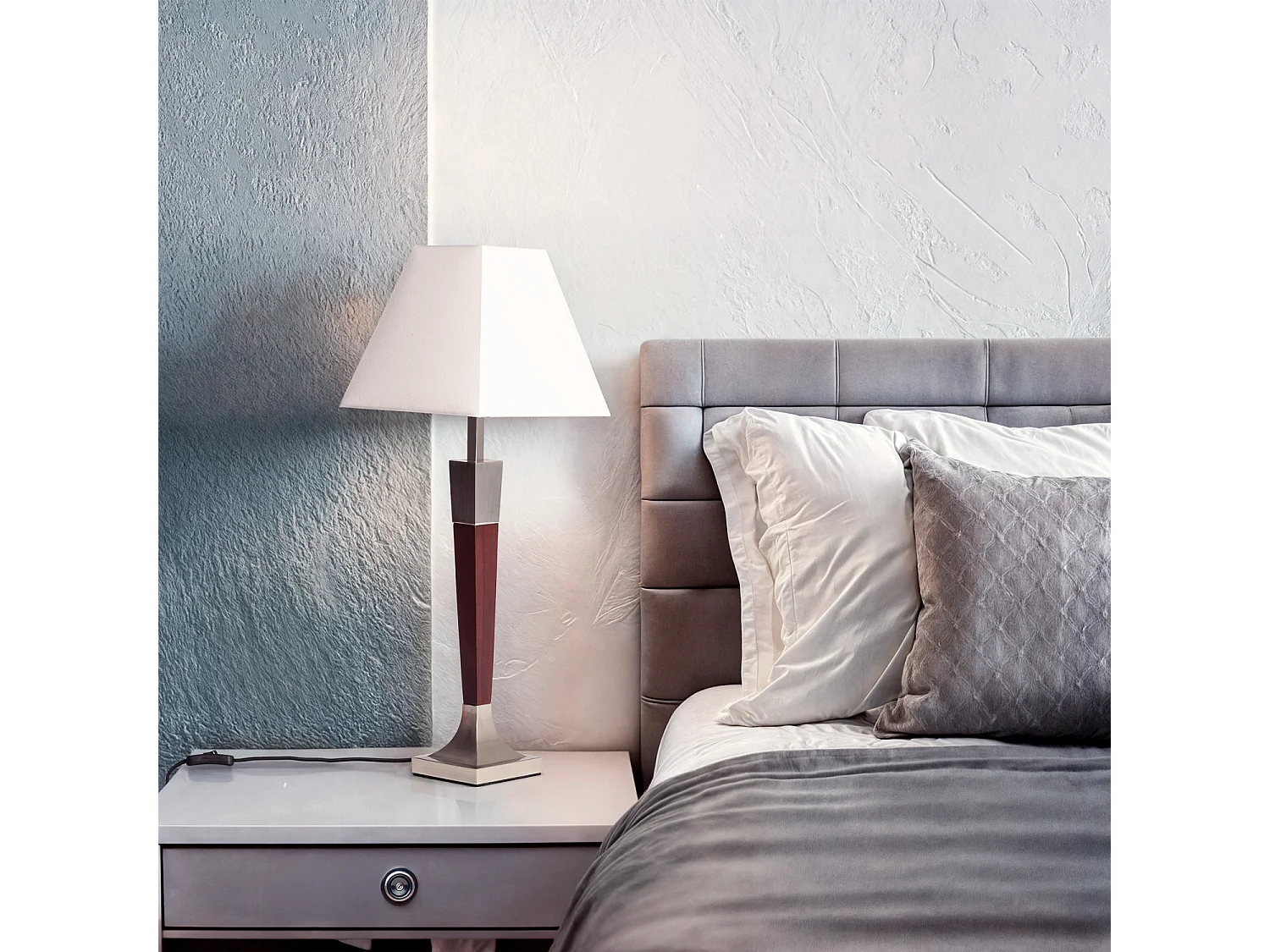 Lampe à Poser Métal Lizza Piramis Blanc